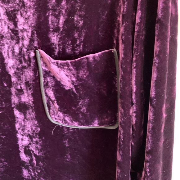 Theory purple crushed velvet high lo tunic size M - Picture 7 of 7